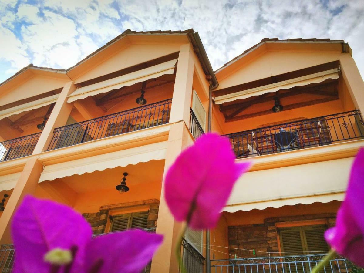 Trocolo Apartments Sívota Eksteriør billede